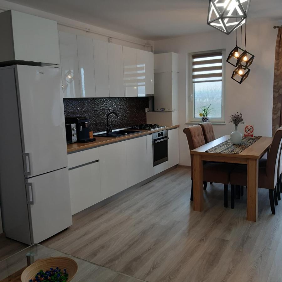 New Aparthotel Floresti Екстериор снимка